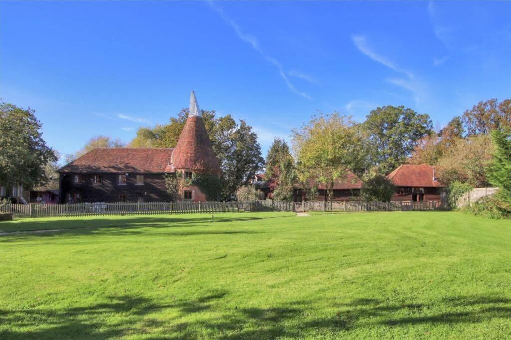 Charming Picturesque Cottage - Nr Tenterden & Rye, Pets Welcomed Rolvenden エクステリア 写真